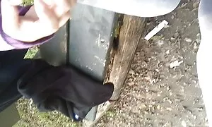 Suo marito tocca spesso la sorella pompini nel cinema della donna.