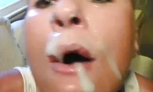 Sembra che tu stia con un pompino ex uomo.