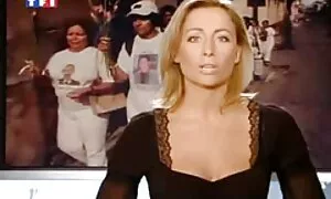 Skinny ragazza nuda pompini moana pozzi accuratamente insegnato a saltare