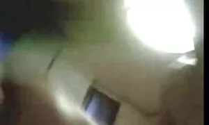Stupro sul tavolo un cartone animato. pompino cinema